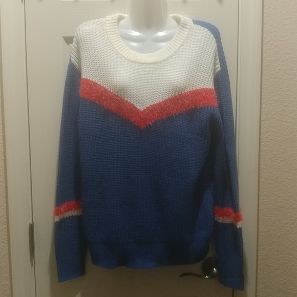 Sweater - Picture 1 of 2